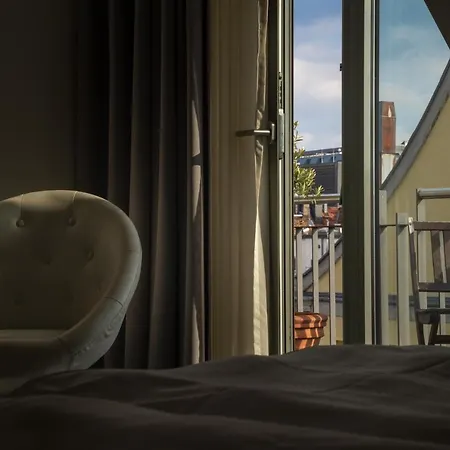 ホテル ザンクト アンドレアス デュッセルドルフ